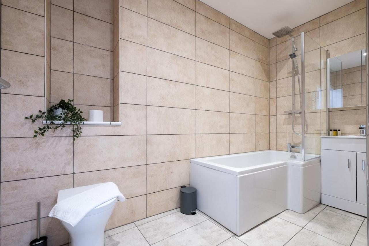 Apartment Modern With Sea Views, Steps From & The Royal Pavilion Brighton