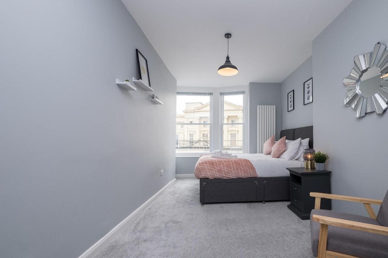 Apartment Modern With Sea Views, Steps From & The Royal Pavilion