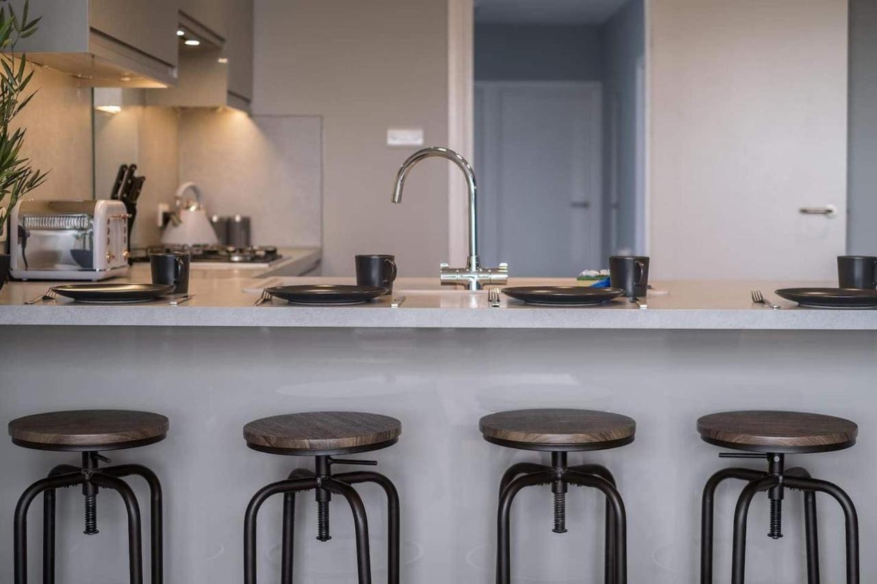 Apartment Modern With Sea Views, Steps From & The Royal Pavilion *