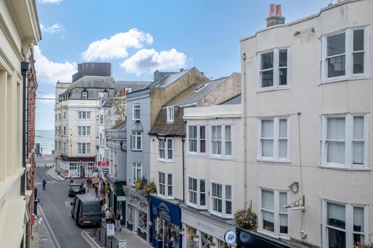 Modern With Sea Views, Steps From & The Royal Pavilion *