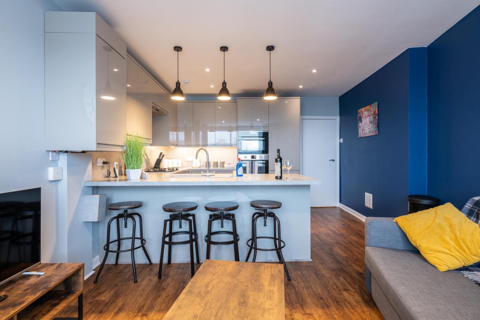 Modern With Sea Views, Steps From & The Royal Pavilion *